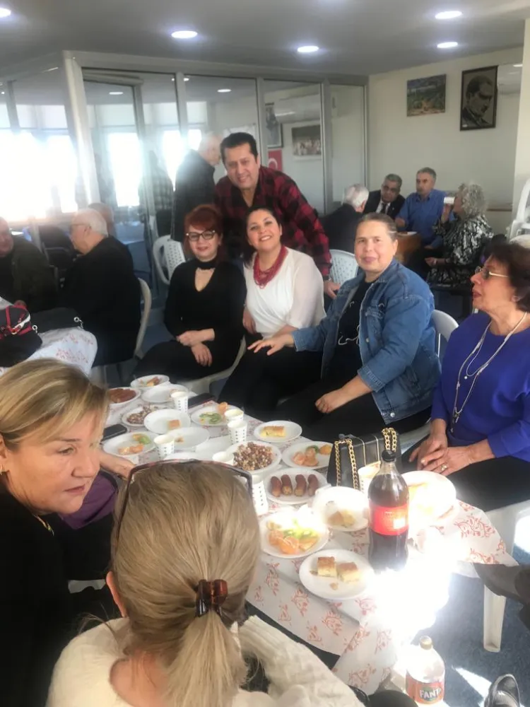 Yapı ve Kredi Bankası Emeklileri Sosyal Yardımlaşma Derneği Adana Şubesi Yeni Yılı Erken Kutladı