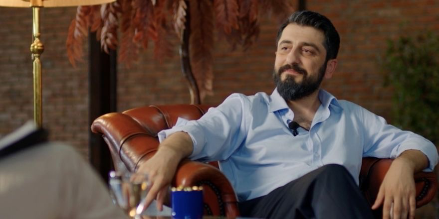 İllegal Hayatlar: Meclis