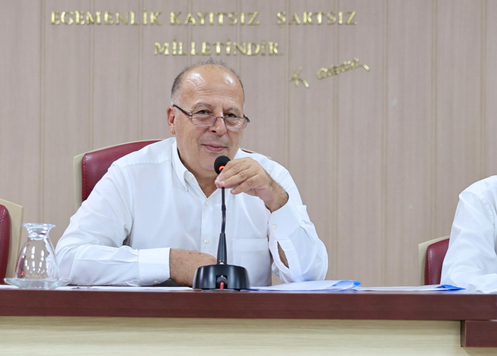 BAŞKAN DEMİRÇALI KREŞ ÜCRETLERİNİ İNDİRİYOR