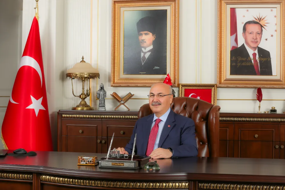 VALİMİZ SAYIN YAVUZ SELİM KÖŞGER’İN 29 EKİM CUMHURİYET BAYRAMI KUTLAMA MESAJI