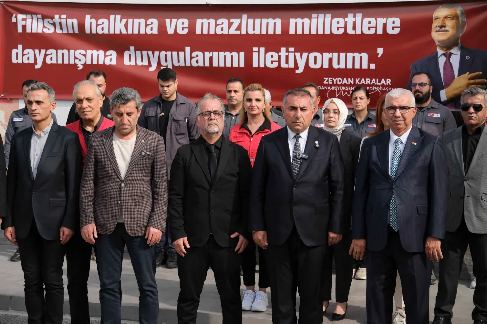 Zeydan Karalar istedi,Adana’dan Gazze’ye insani yardım gitti