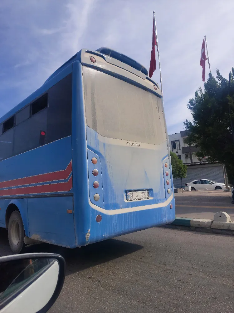 Bu ne aymazlık! Toplu taşıma vasıtalarını denetleyen yok mu?