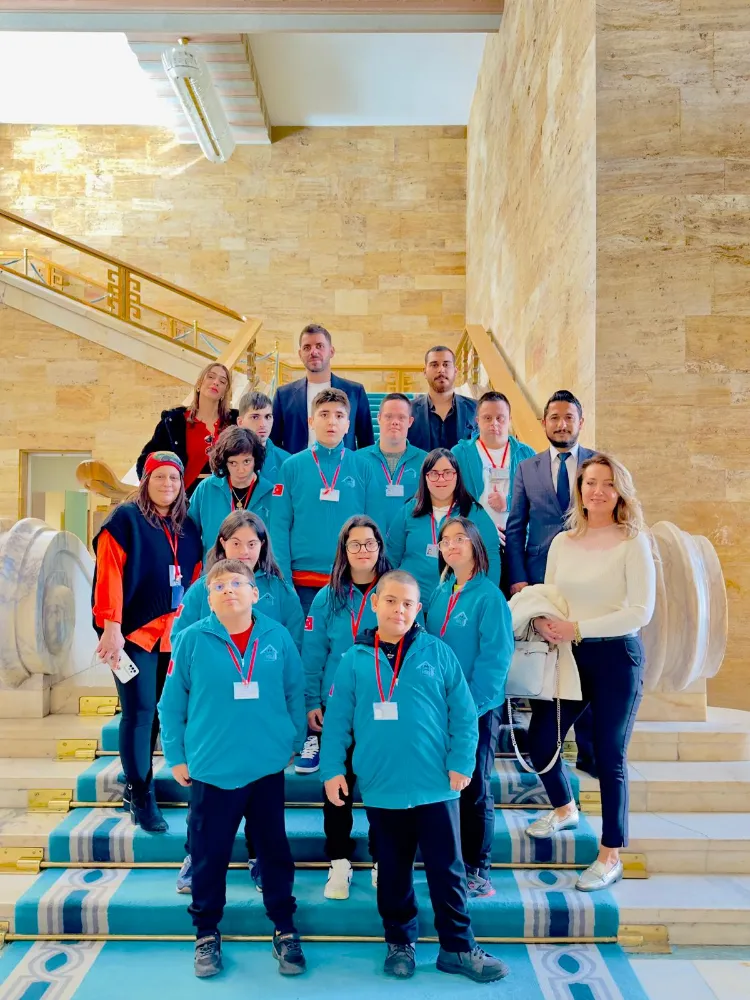 Özel sporcularımız Anıtkabir’i ziyaret etti