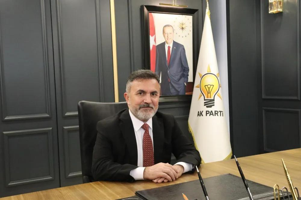 AK PARTİ ADANA İL BAŞKANI TAMER DAĞLI’NIN 24 KASIM ÖĞRETMENLER GÜNÜ MESAJI