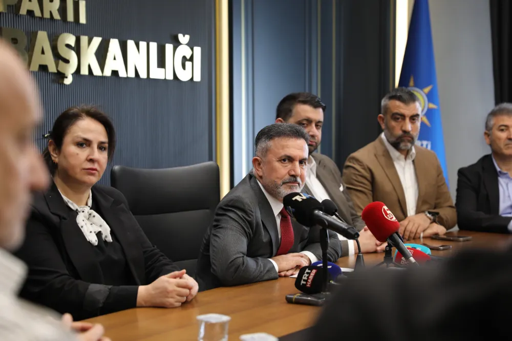   AK PARTİ 8. BÜYÜK OLAĞAN KONGRESİNİ 81 İLDE YAPMIŞ OLDUĞU ORTAK BASIN AÇIKLAMASIYLA DUYURDU