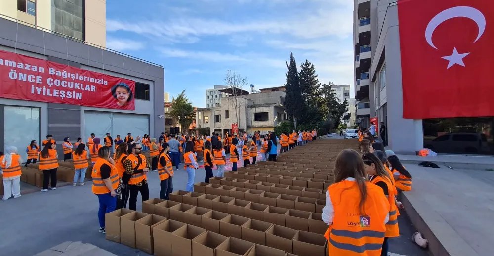 LÖSEV ADANA’DAN KOLİ KOLİ MUTLULUK PROJESİ RAMAZAN BAĞIŞLARINIZLA ÖNCE ÇOCUKLAR İYİLEŞSİN