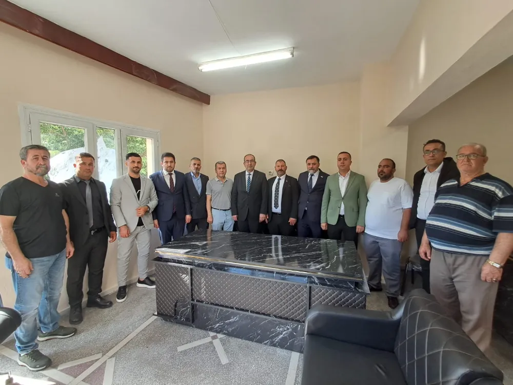 Enver Türkoğlu Türkiye İttifakı Partisi Adana Teşkilatlarını ziyarette bulundu