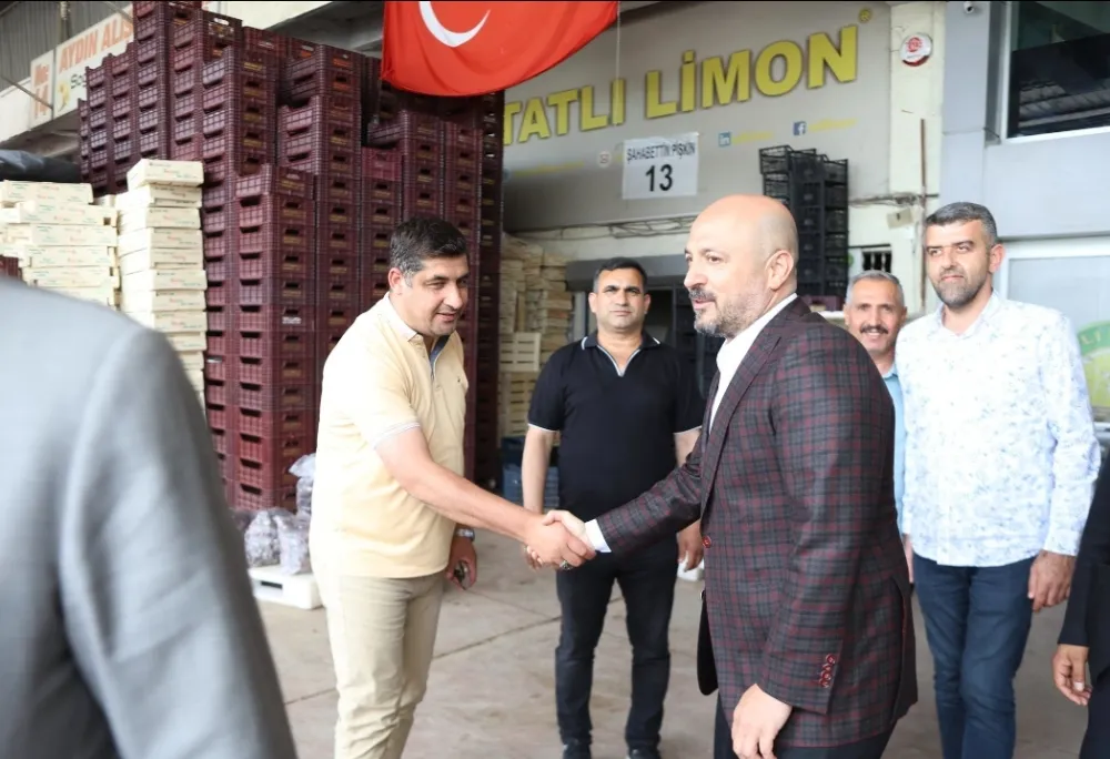Dr. Halil Nacar esnafları dinledi