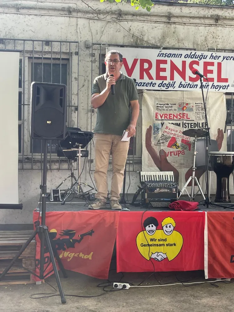 Evrensel gazetesi 30. yılını Köln‘ de de kutladı
