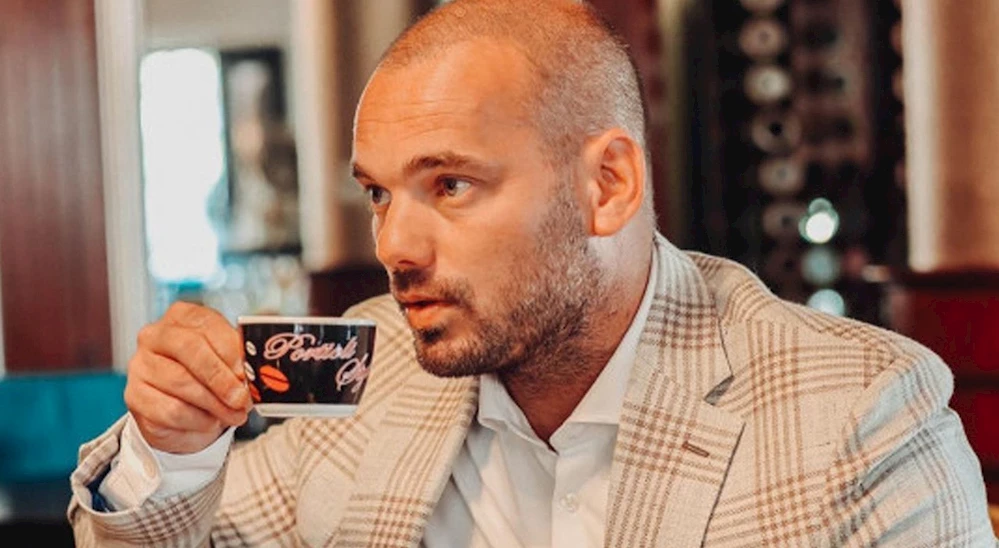 Hollandalı Futbolcu Sneijder tekliflere açık olduğunu söyledi